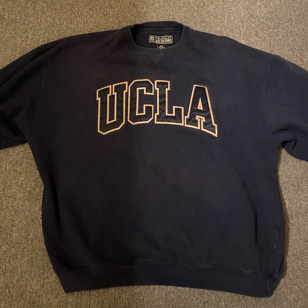 Vintage UCLA sweatshirt